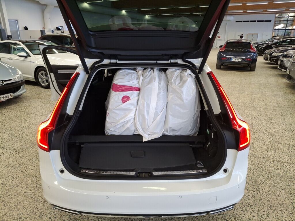 Volvo V90 2020 Valkoinen