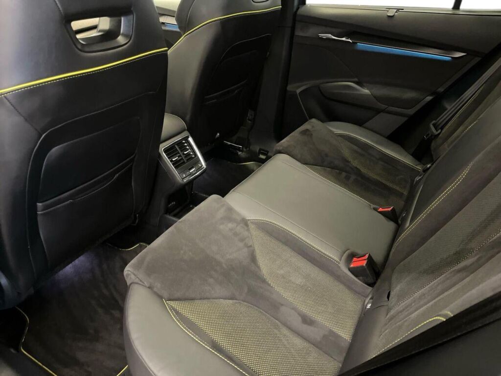 Skoda Enyaq 2023 Musta