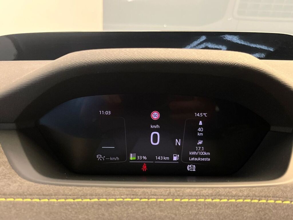 Skoda Enyaq 2023 Musta