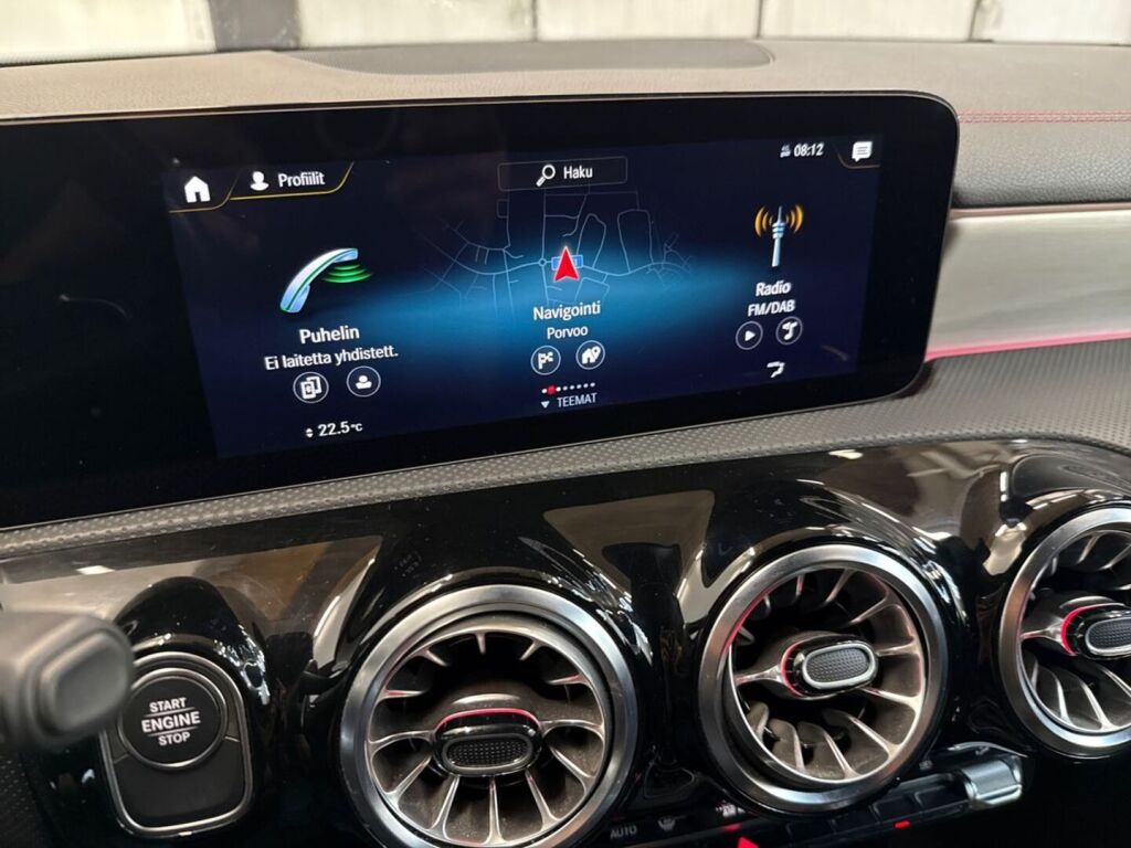 Mercedes-Benz CLA 2023 Musta