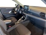Toyota Yaris 2023 Valkoinen