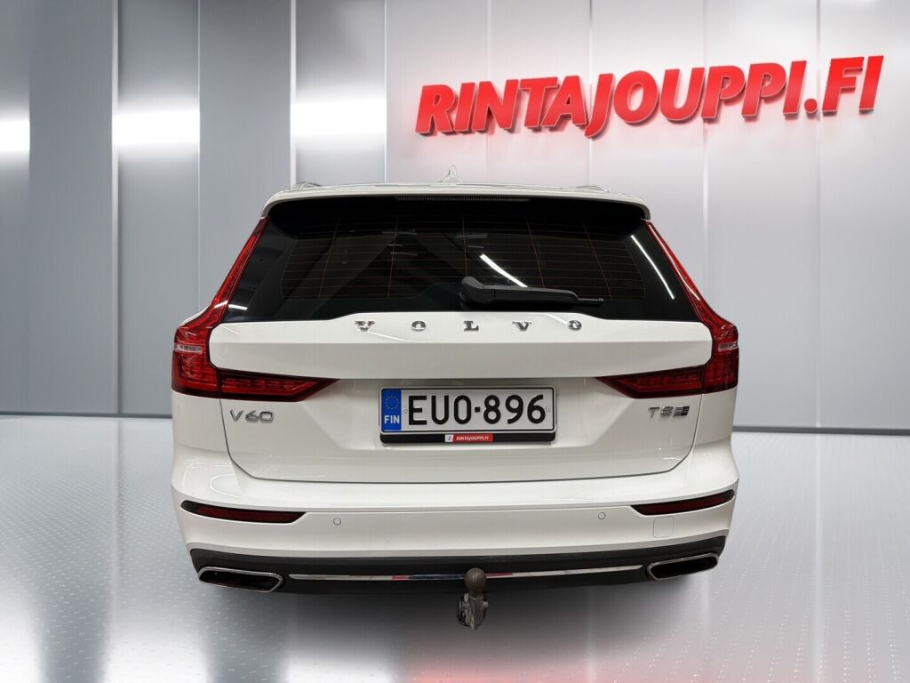 Volvo V60 2019 Valkoinen