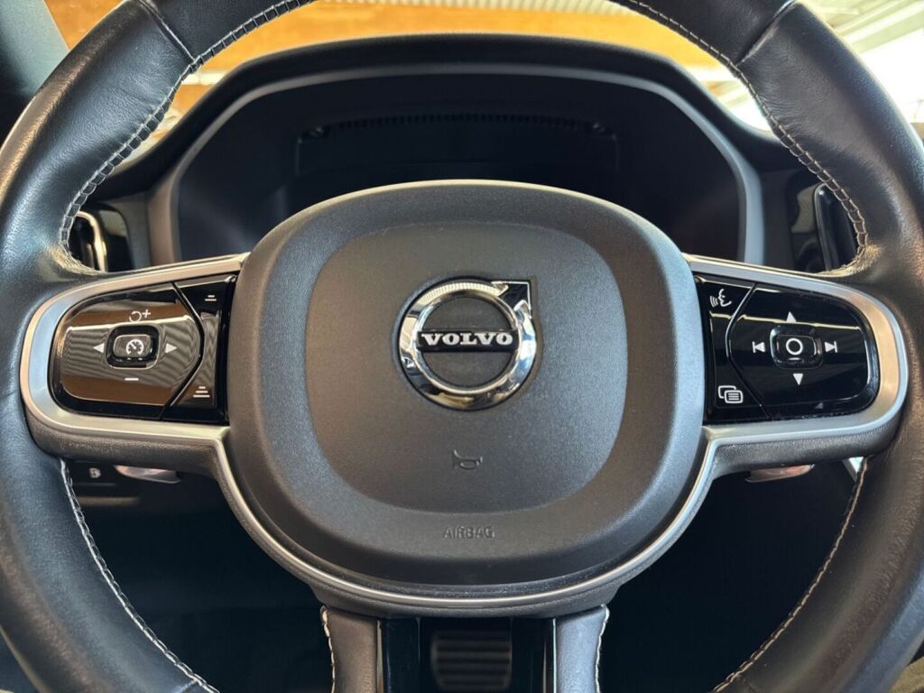 Volvo S60 2020 Sininen