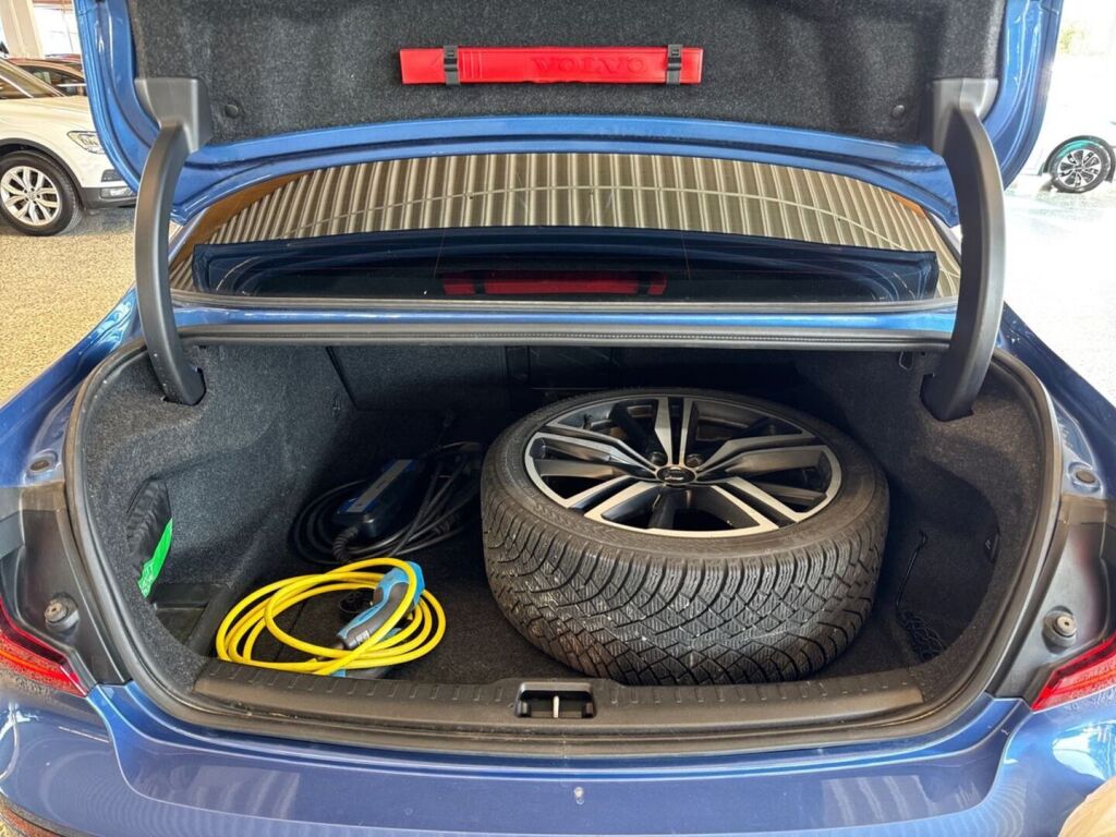 Volvo S60 2020 Sininen