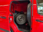 Ford Transit Courier 2023 Punainen