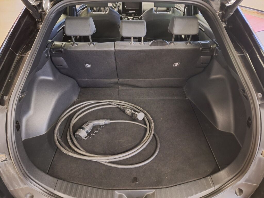 Toyota bZ4X 2023 Musta