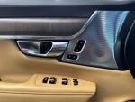 Volvo V90 2023 Metallinhohto Harmaa (PLATINUM GREY)