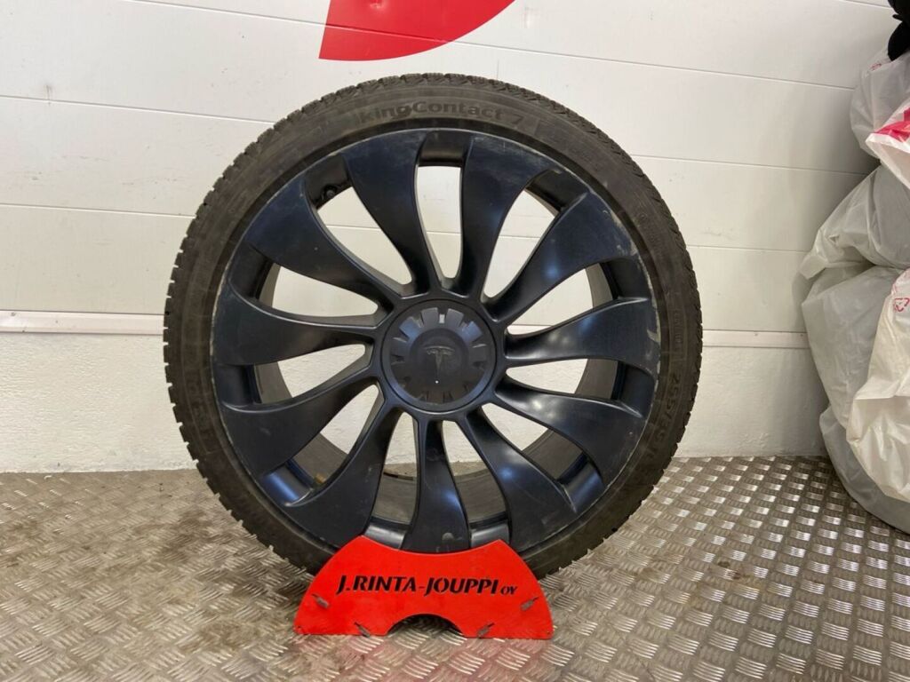 Tesla Model Y 2022 Valkoinen
