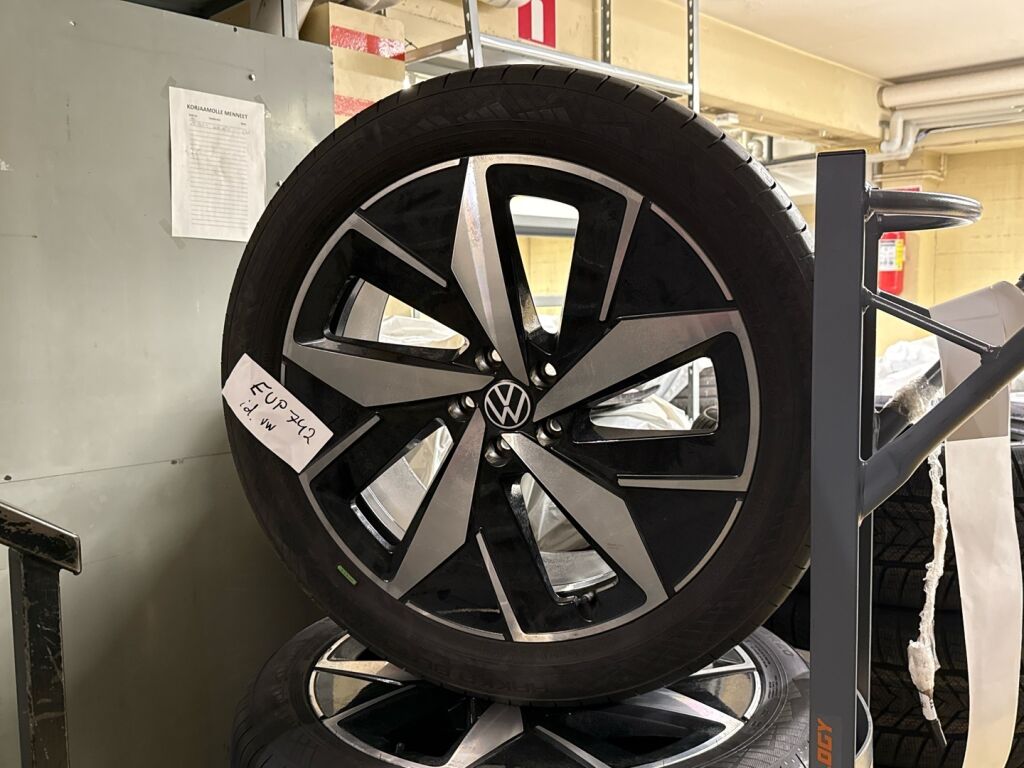Volkswagen ID.4 2023 Sininen