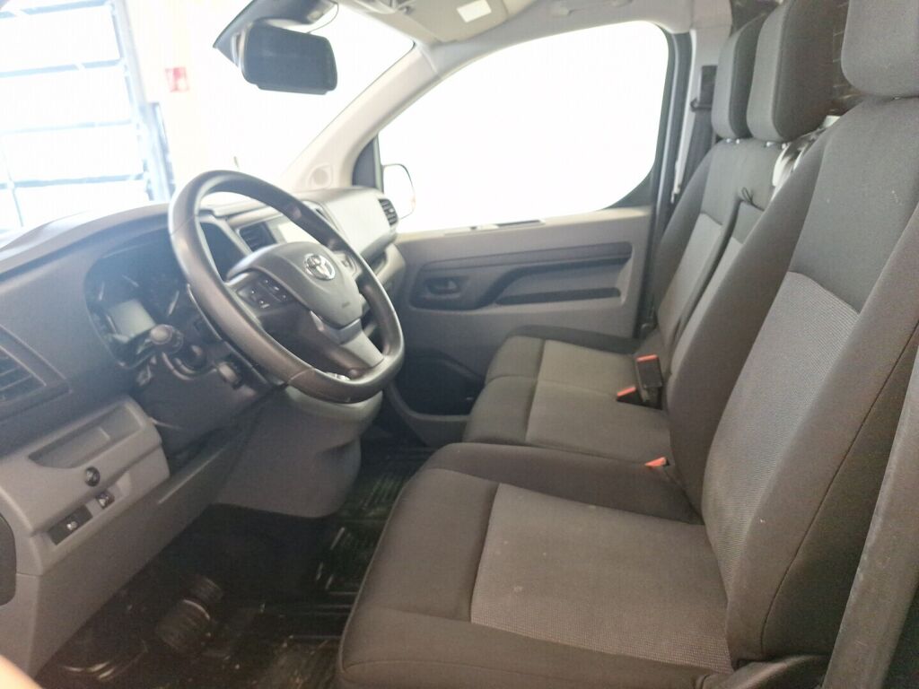 Toyota Proace 2023 Musta