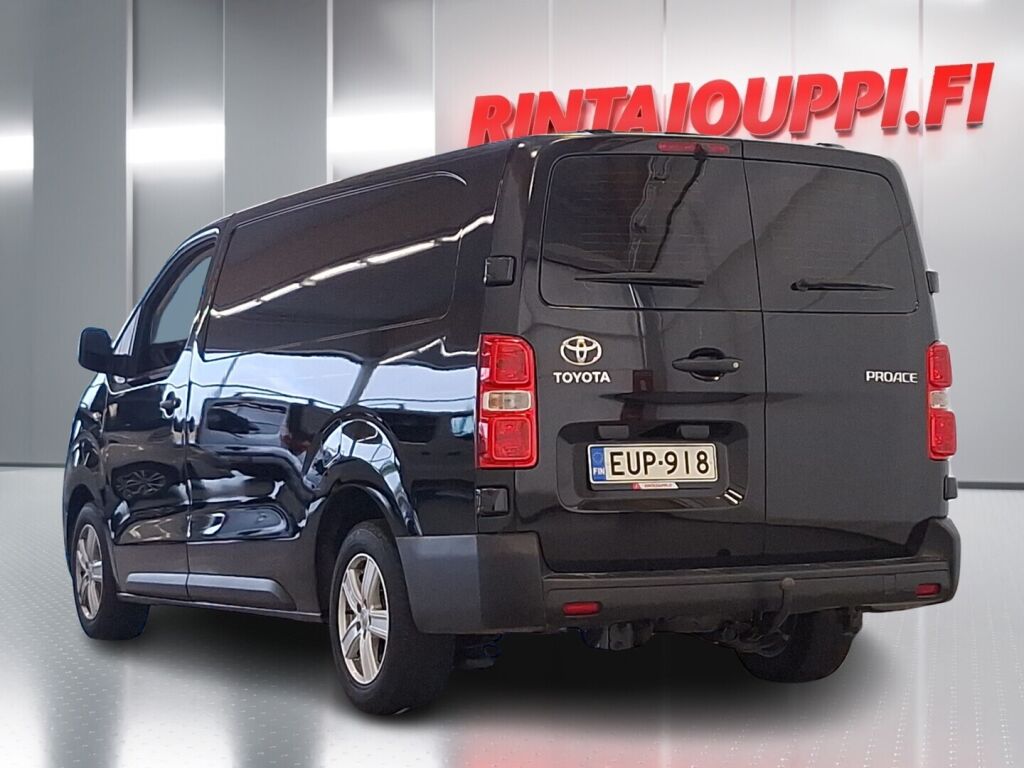 Toyota Proace 2023 Musta