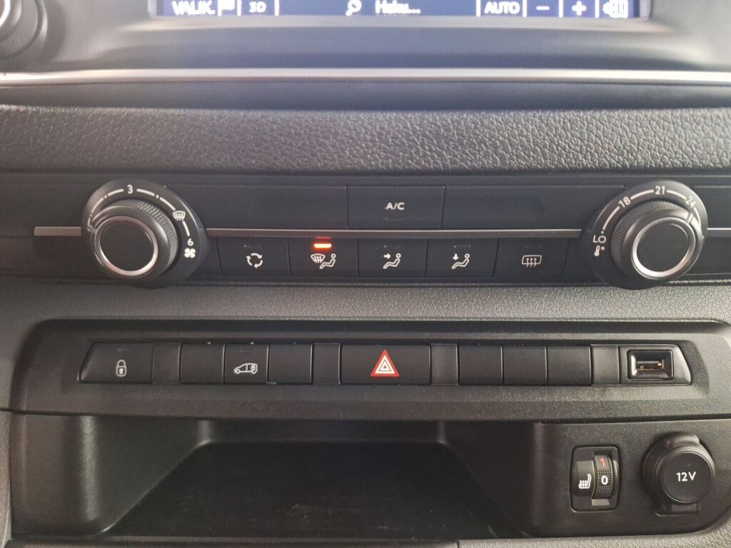 Toyota Proace 2023 Musta