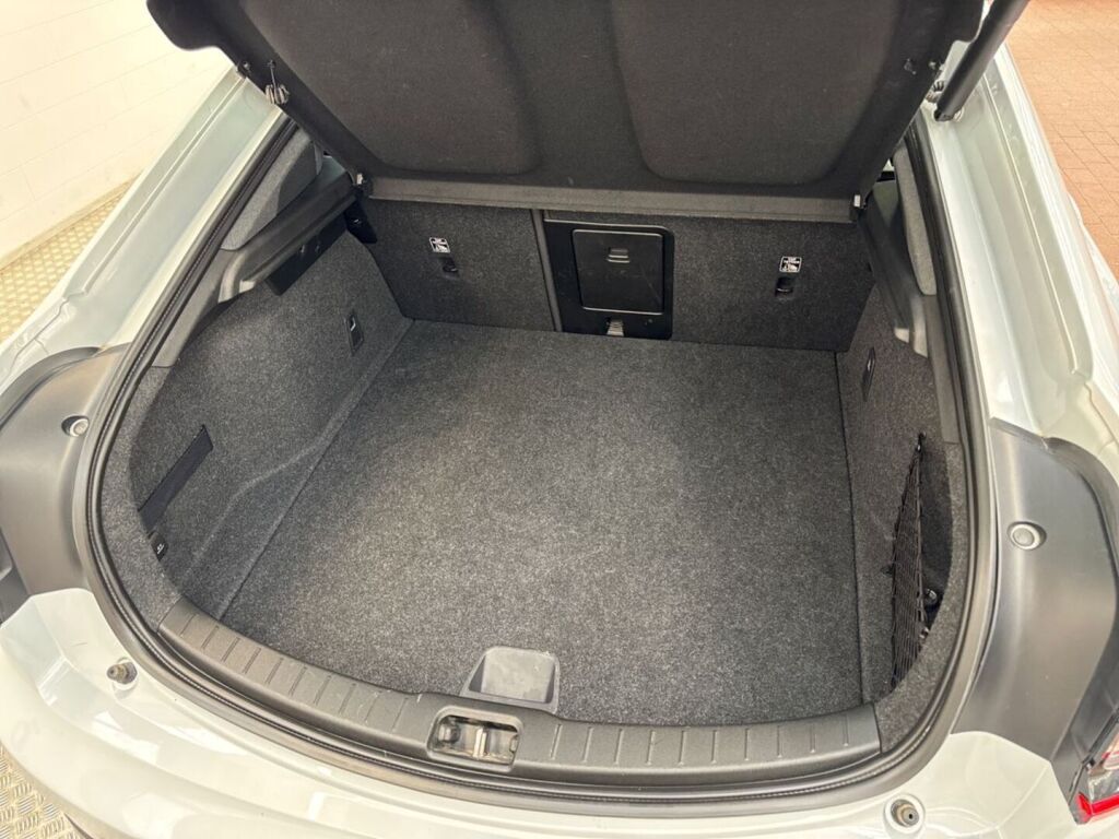 Polestar 2 2023 Harmaa