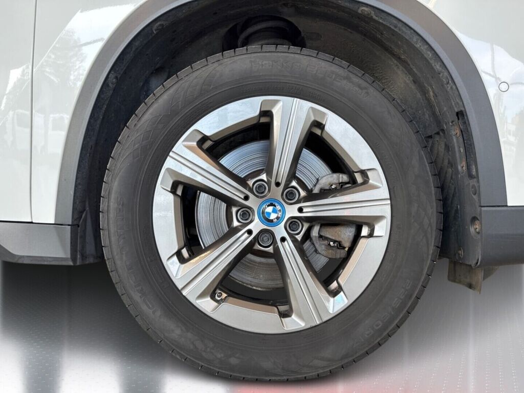 BMW X1 2023 Valkoinen