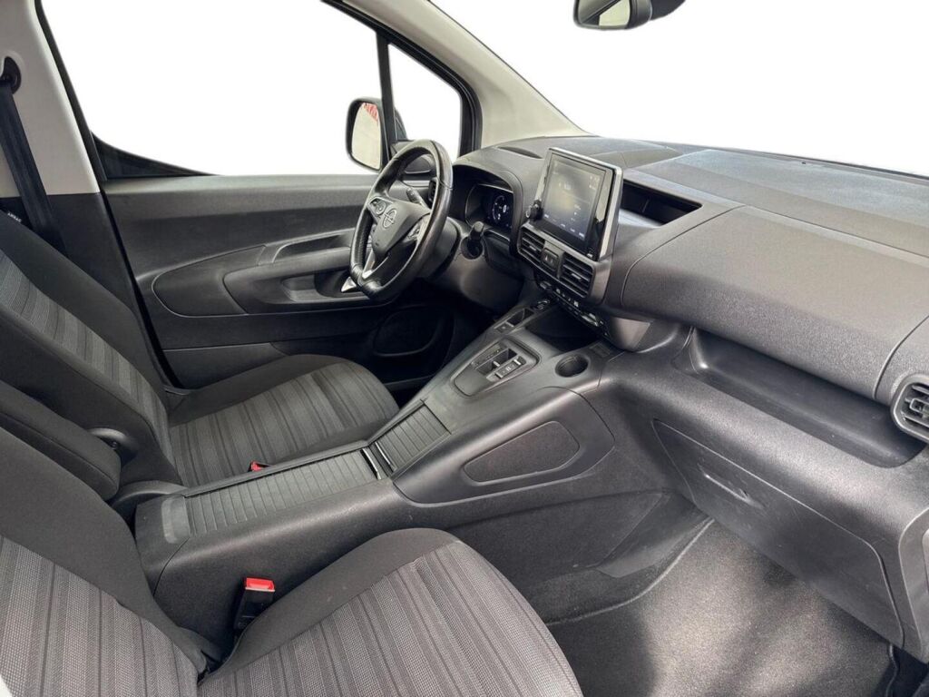 Opel Combo-e 2022 Ruskea (beige)