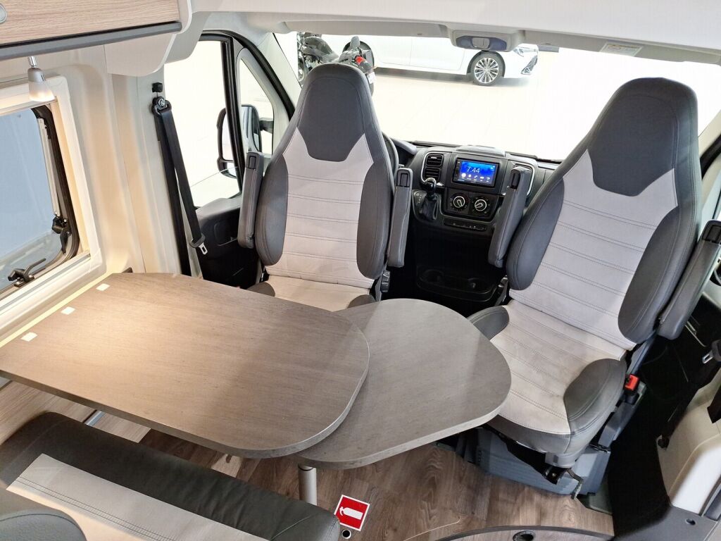 Sunlight Cliff 2023 Musta