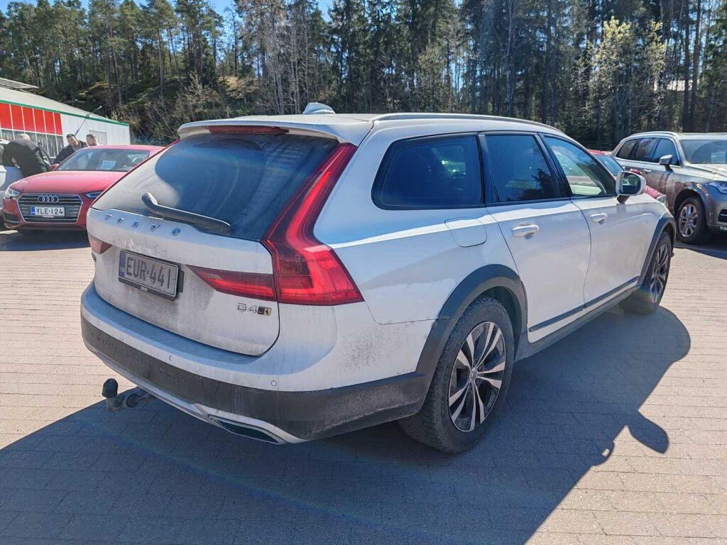 Volvo V90 Cross Country 2020 Valkoinen