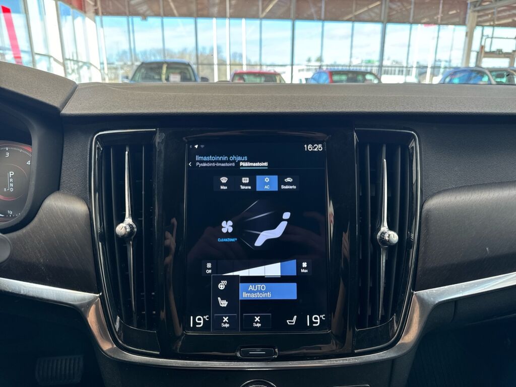 Volvo V90 Cross Country 2020 Valkoinen