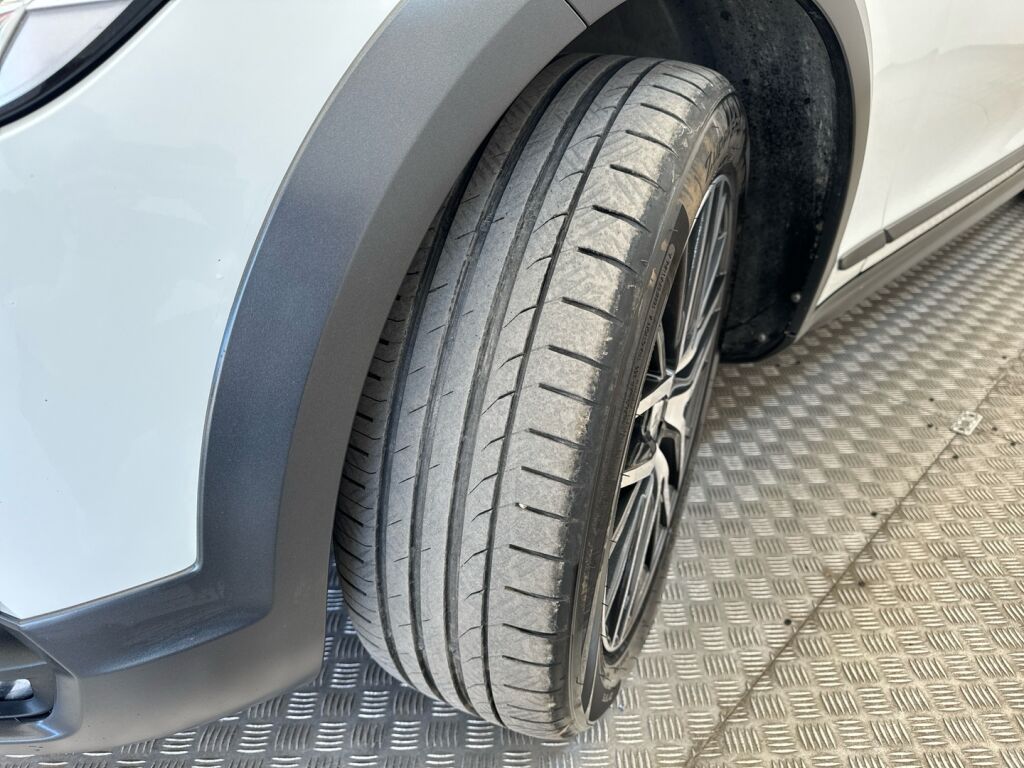 Volvo V90 Cross Country 2020 Valkoinen