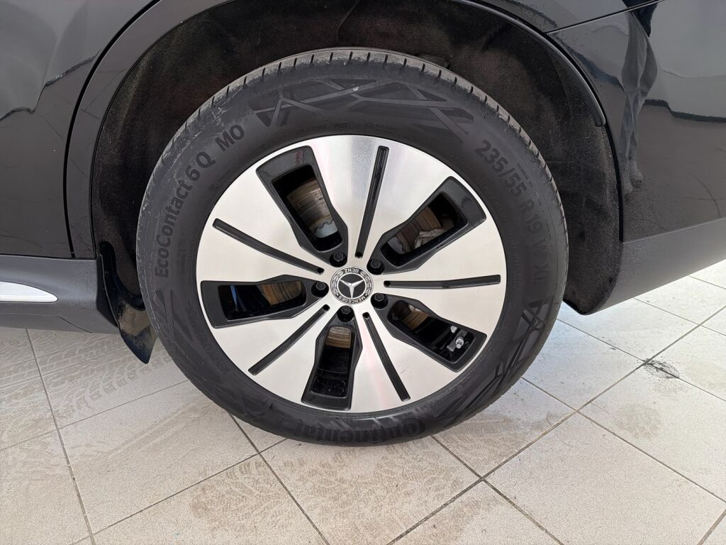 Mercedes-Benz EQC 2023 Musta