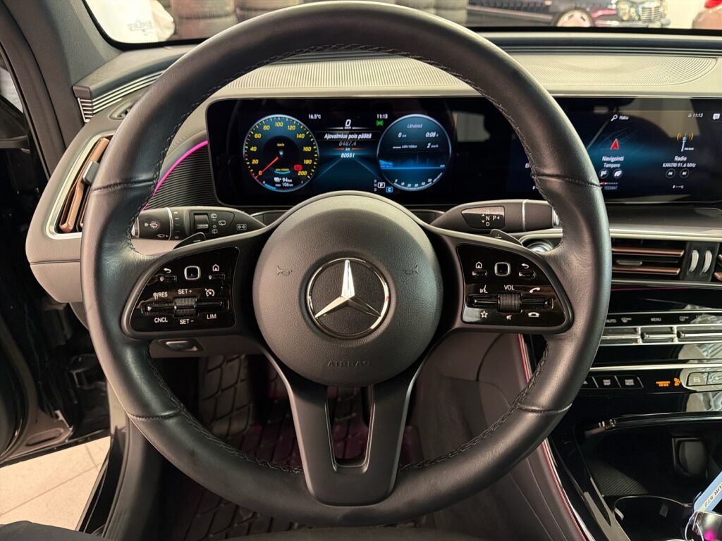 Mercedes-Benz EQC 2023 Musta