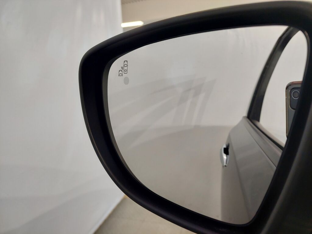 Nissan Leaf 2022 Musta