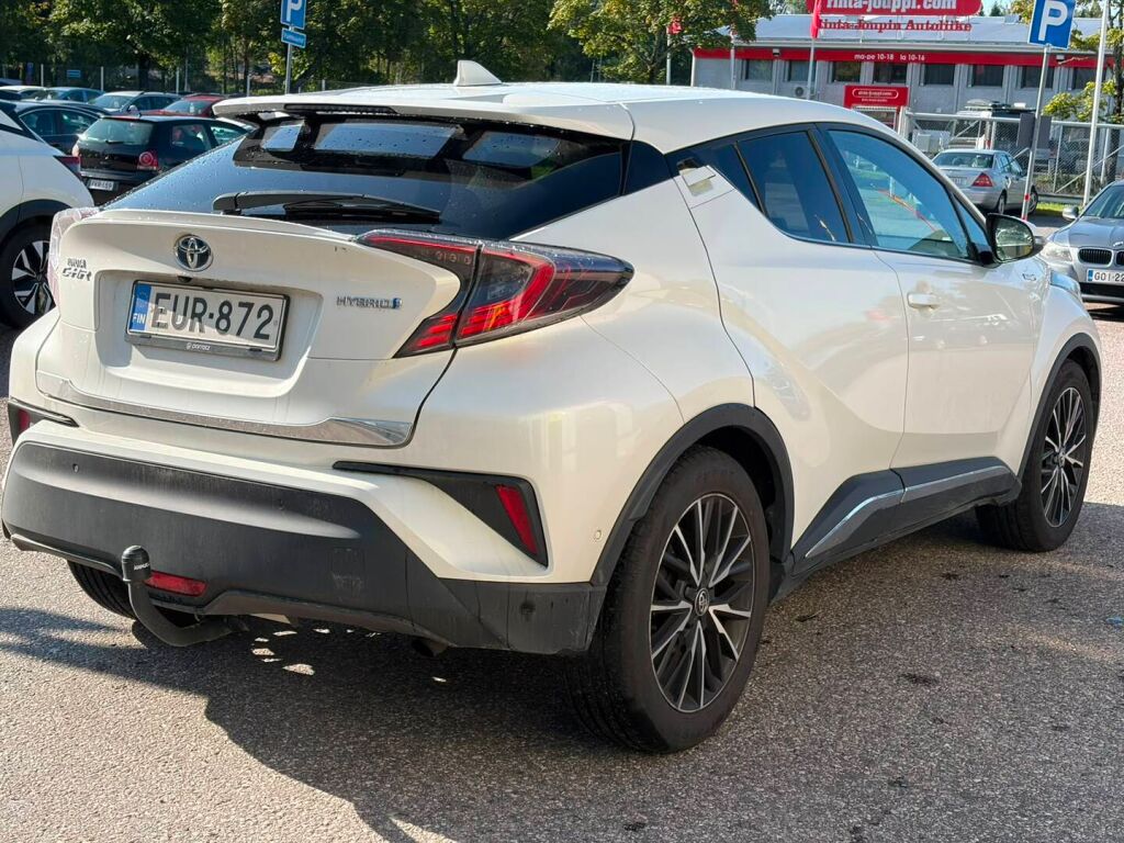 Toyota C-HR 2017 Valkoinen