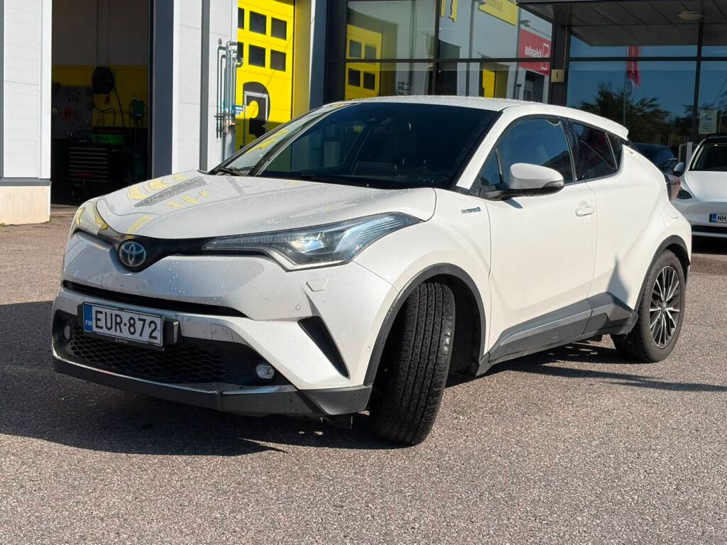 Toyota C-HR 2017 Valkoinen