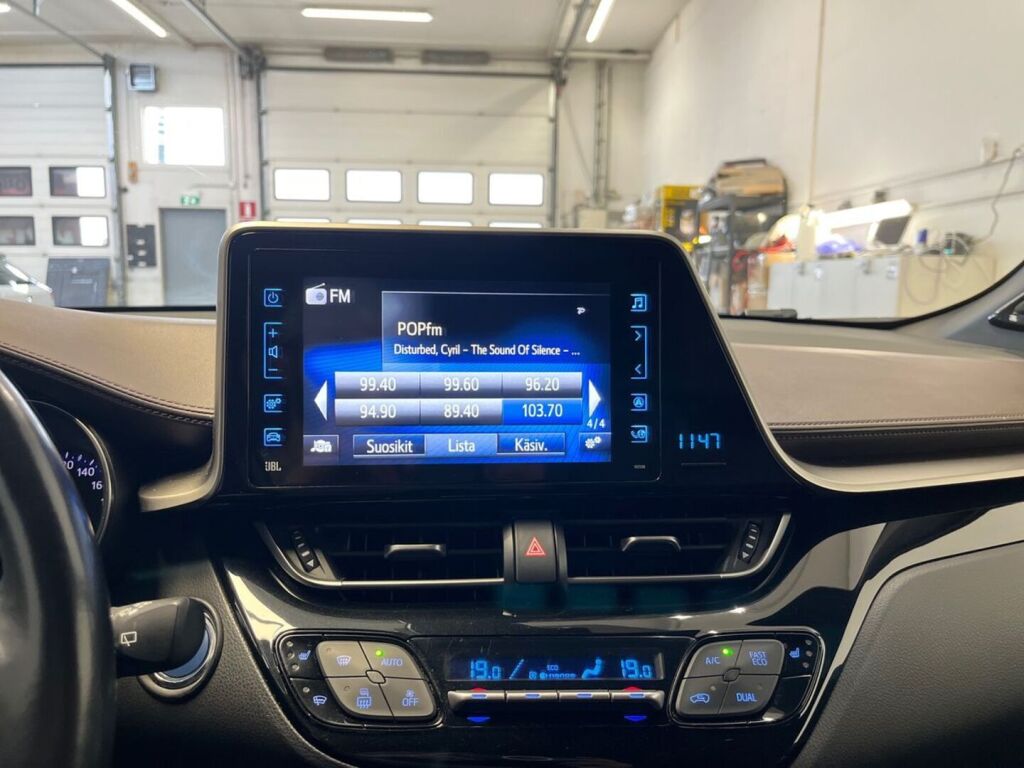 Toyota C-HR 2017 Valkoinen