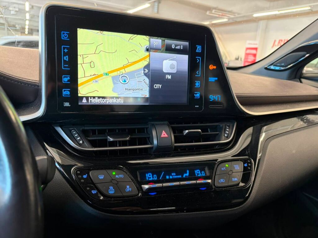 Toyota C-HR 2017 Valkoinen