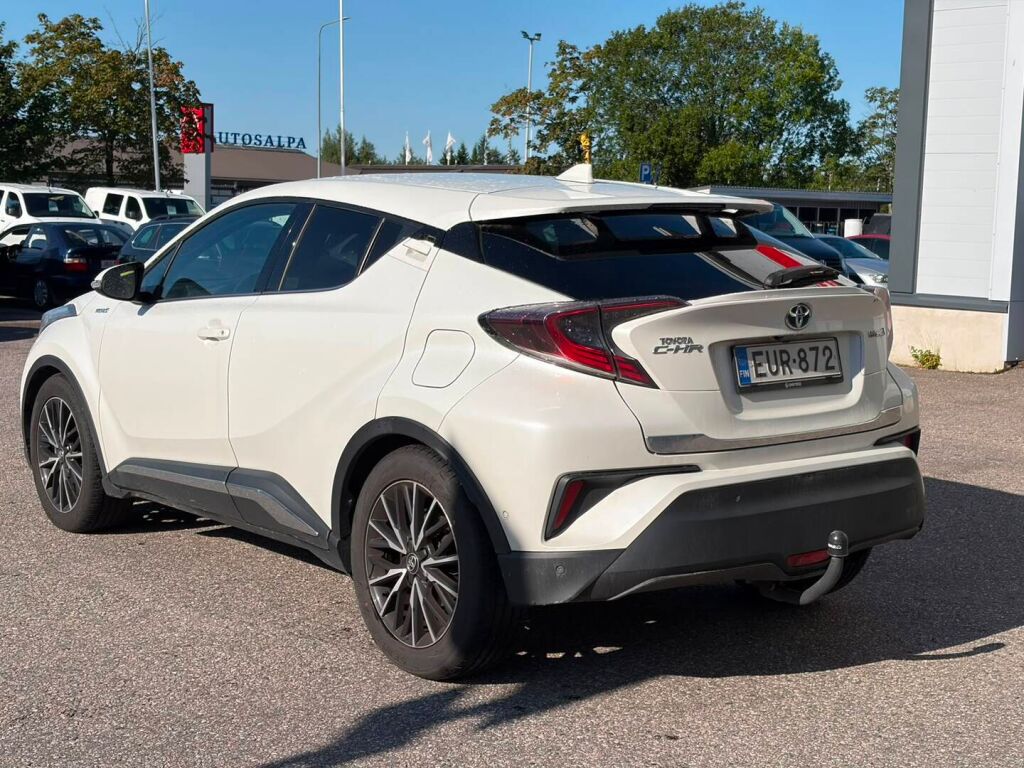 Toyota C-HR 2017 Valkoinen