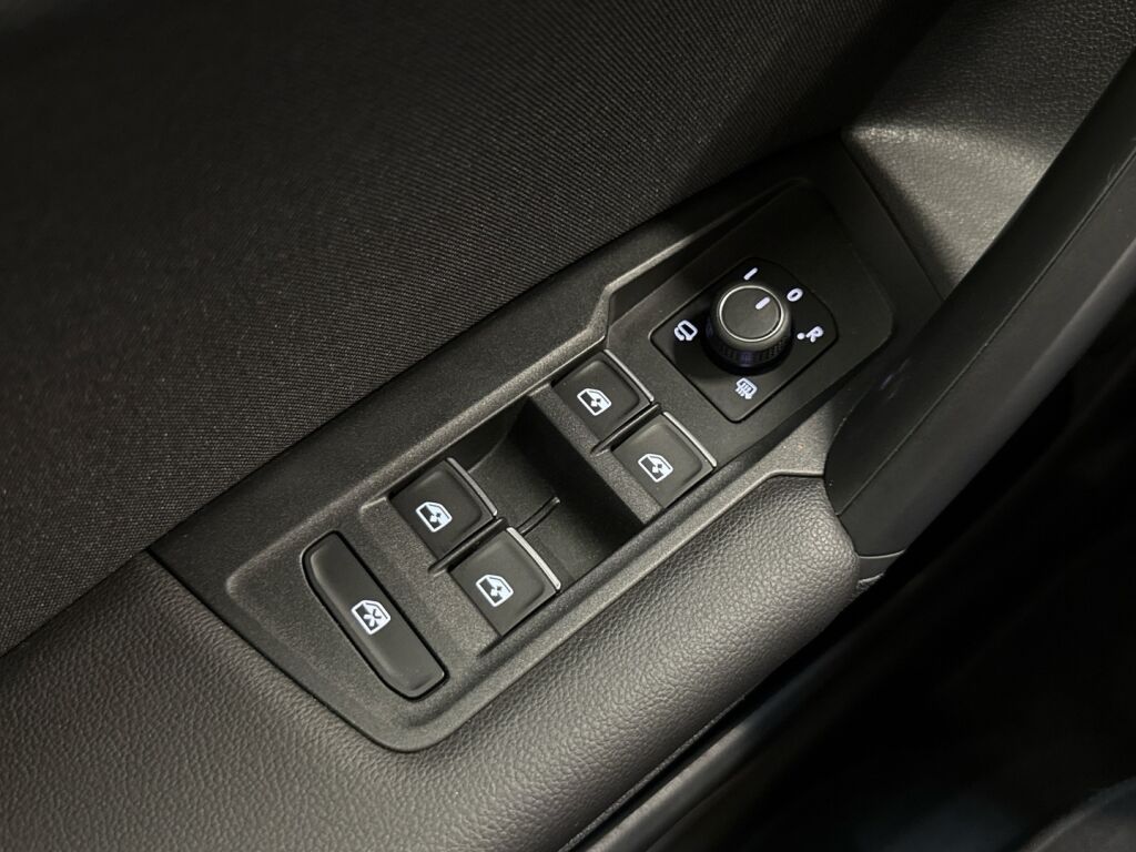 Volkswagen Tiguan 2023 Valkoinen