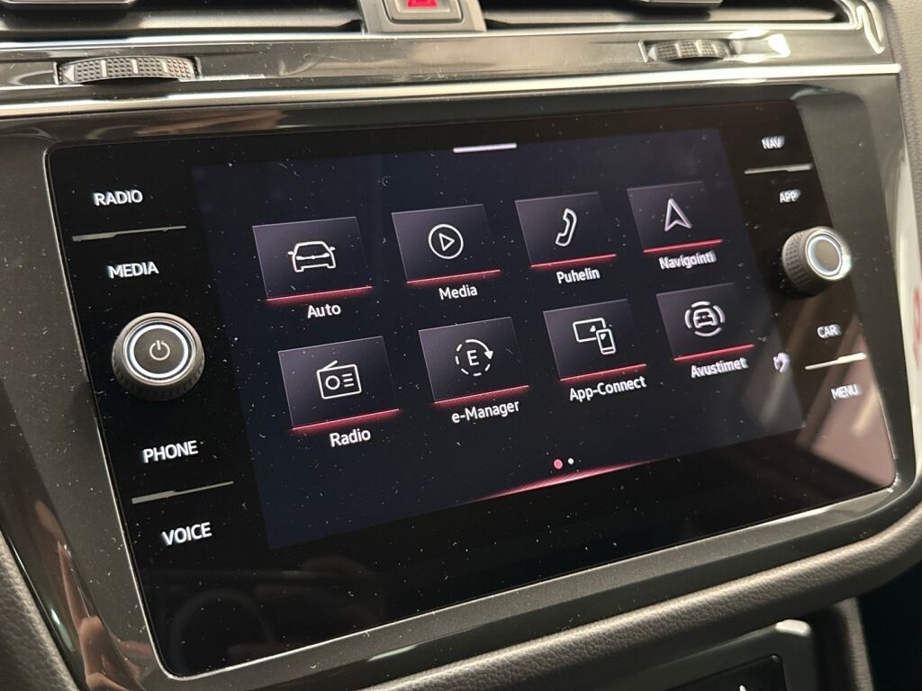 Volkswagen Tiguan 2023 Valkoinen