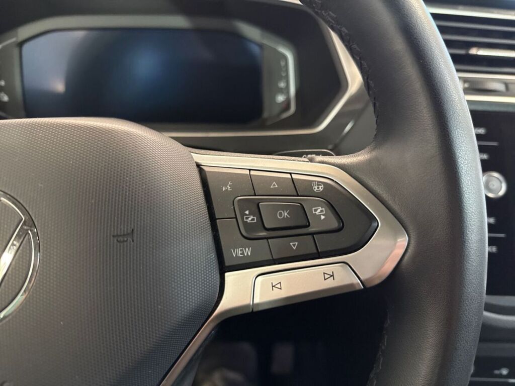 Volkswagen Tiguan 2024 Musta