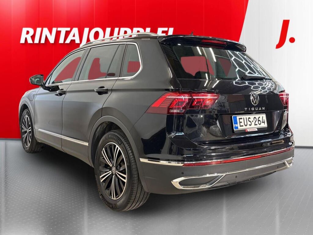 Volkswagen Tiguan 2024 Musta