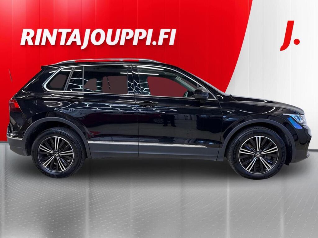 Volkswagen Tiguan 2024 Musta