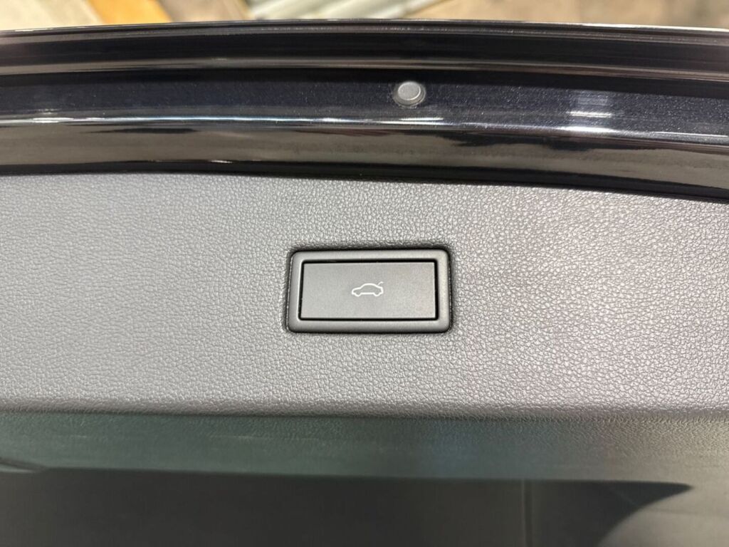 Volkswagen Tiguan 2024 Musta