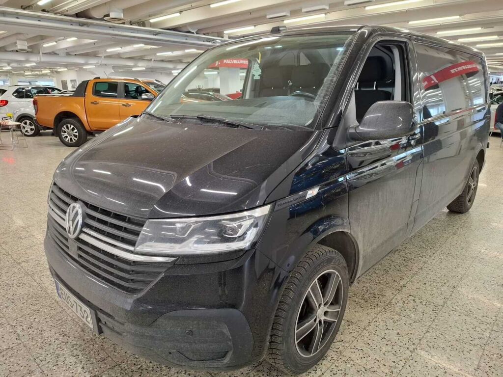Volkswagen Transporter 2023 Musta