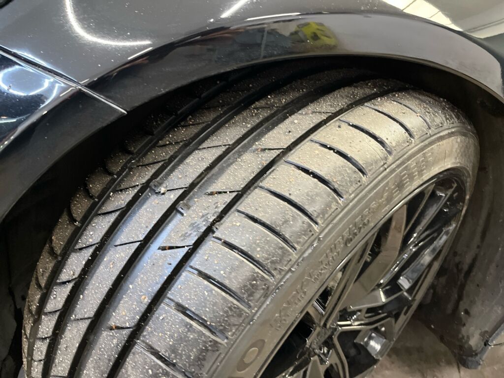 Mercedes-Benz C 2020 Musta