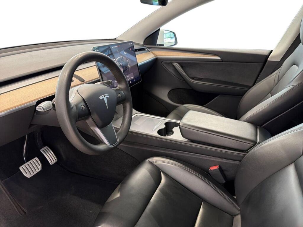 Tesla Model Y 2022 Valkoinen