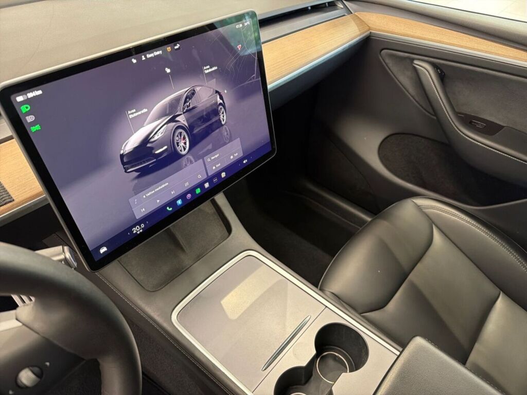 Tesla Model Y 2022 Valkoinen
