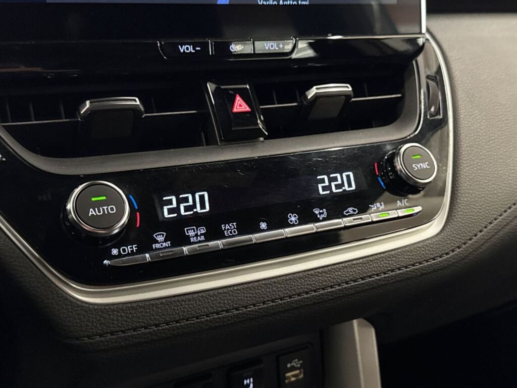 Toyota Corolla Cross 2022 Valkoinen