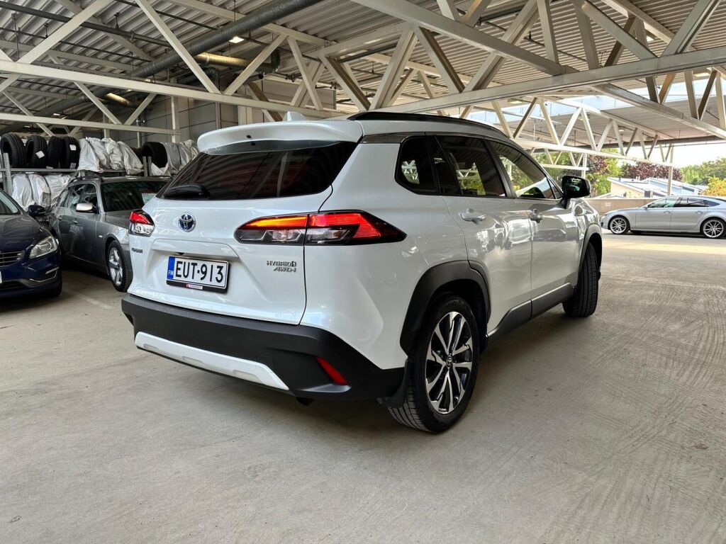 Toyota Corolla Cross 2022 Valkoinen