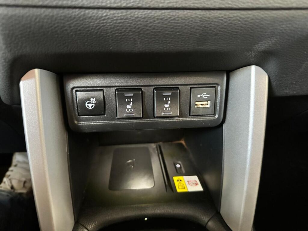 Toyota Corolla Cross 2022 Valkoinen
