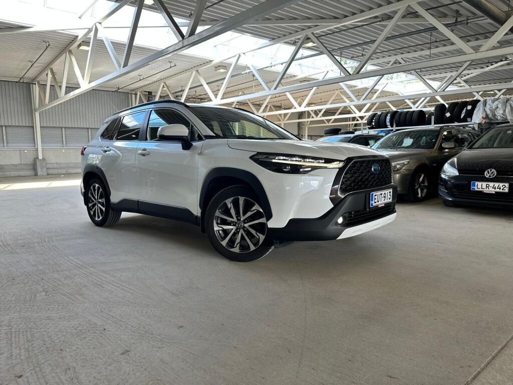 Toyota Corolla Cross 2022 Valkoinen