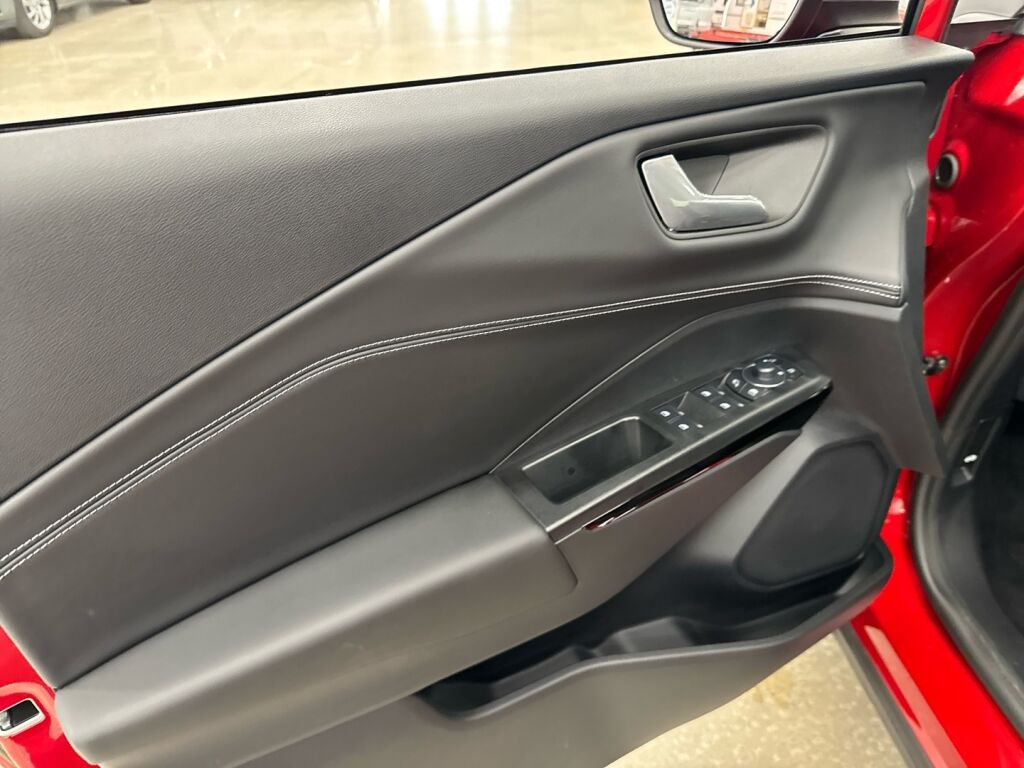 Ford Puma 2026 Punainen