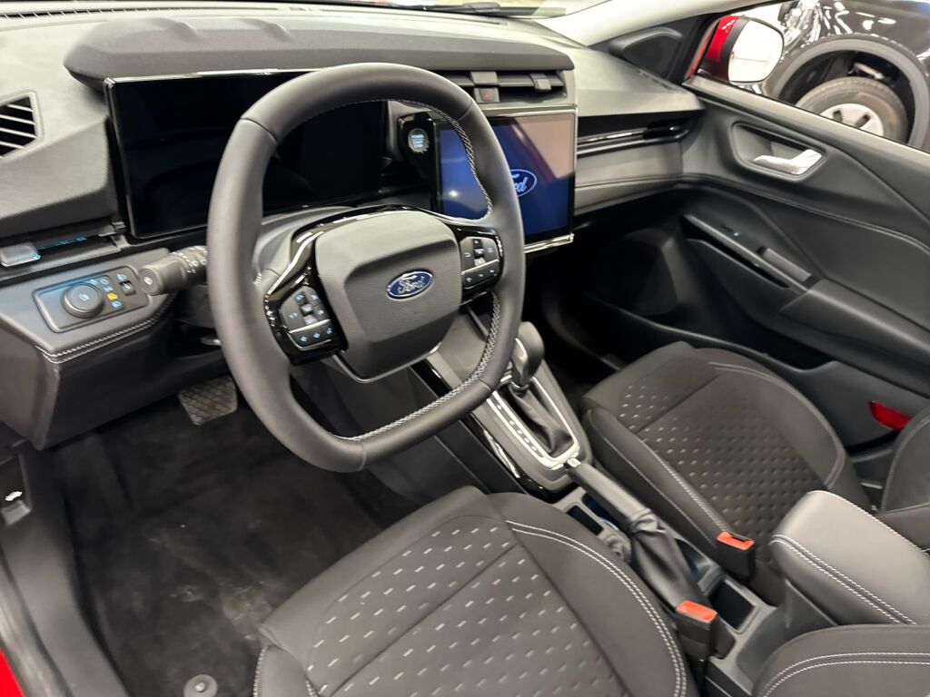 Ford Puma 2026 Punainen