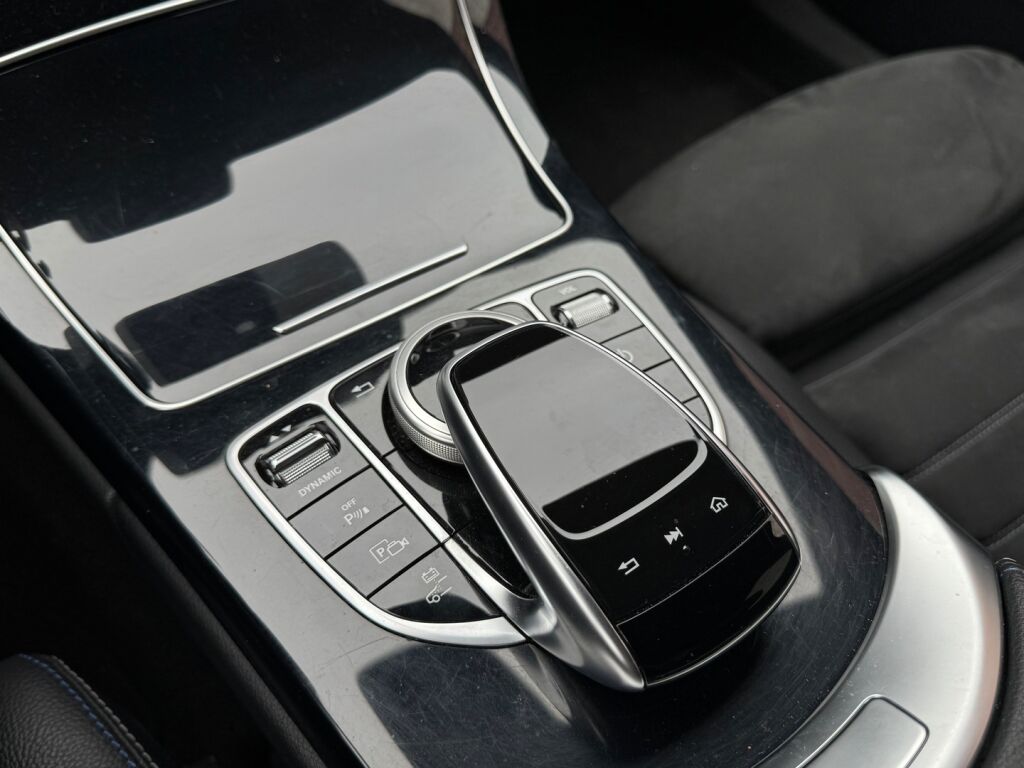 Mercedes-Benz C 2021 Sininen