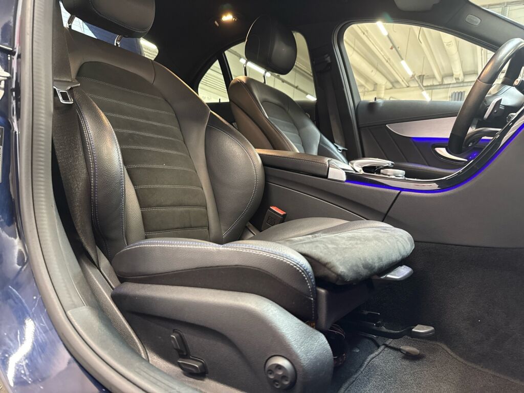 Mercedes-Benz C 2021 Sininen