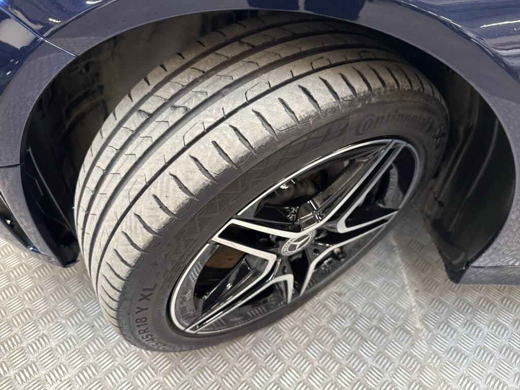 Mercedes-Benz C 2021 Sininen